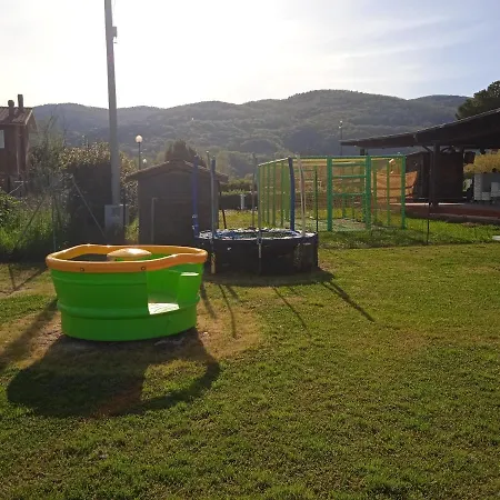 Comfort Mobilehome Camping Ameglia 5Pers 328 شاليه *